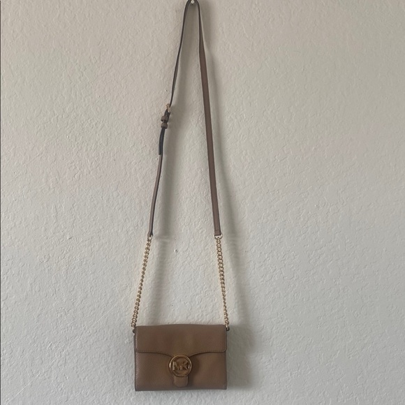 Michael Kors Taupe Leather Wallet with Gold Logo - Picture 9 of 9